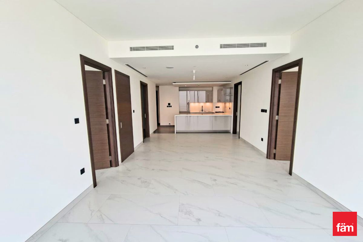 Brand New | Spacious | 2 Parkings | +Maids