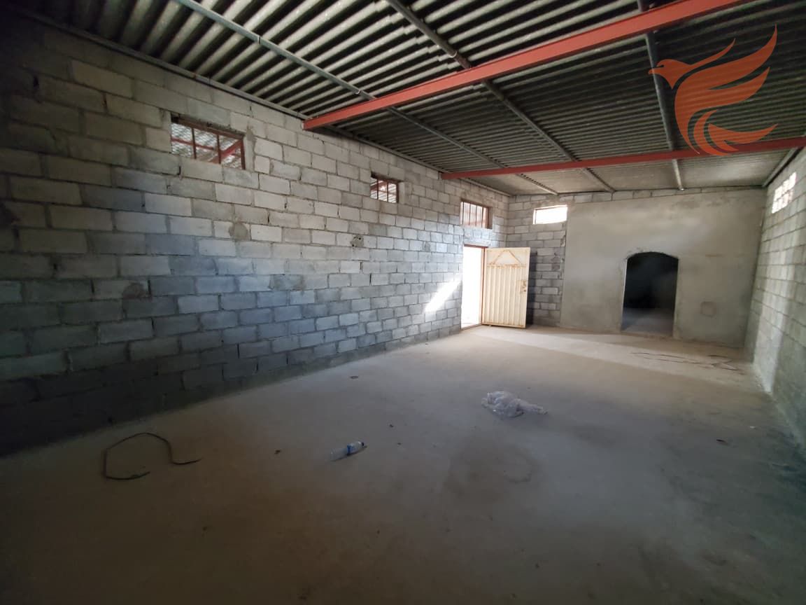 Warehouse for Rent Without Electricity in Al Maamurah