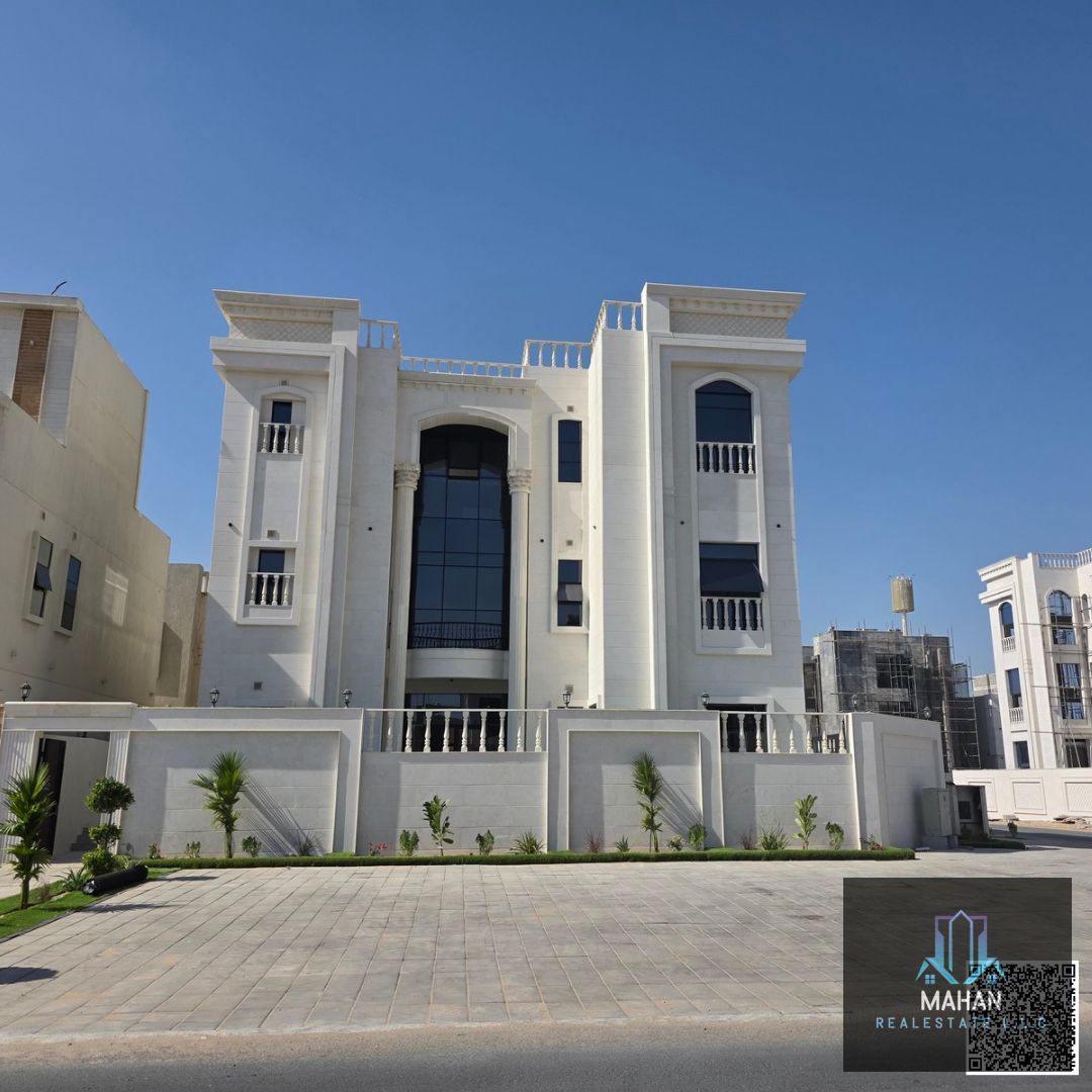 3,200,000 Plot : 3850 Built up : 4500 6 beds Hall Majles 2 settings Big kitchen Landscape Swimming pool Outside sitting area 2 side for parking outside 7 meter and 12 meter
