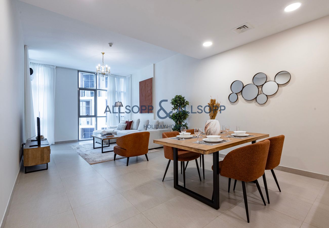 Waterfront 2br Apartment | Dubai Wharf Tower 2, Al Jaddaf