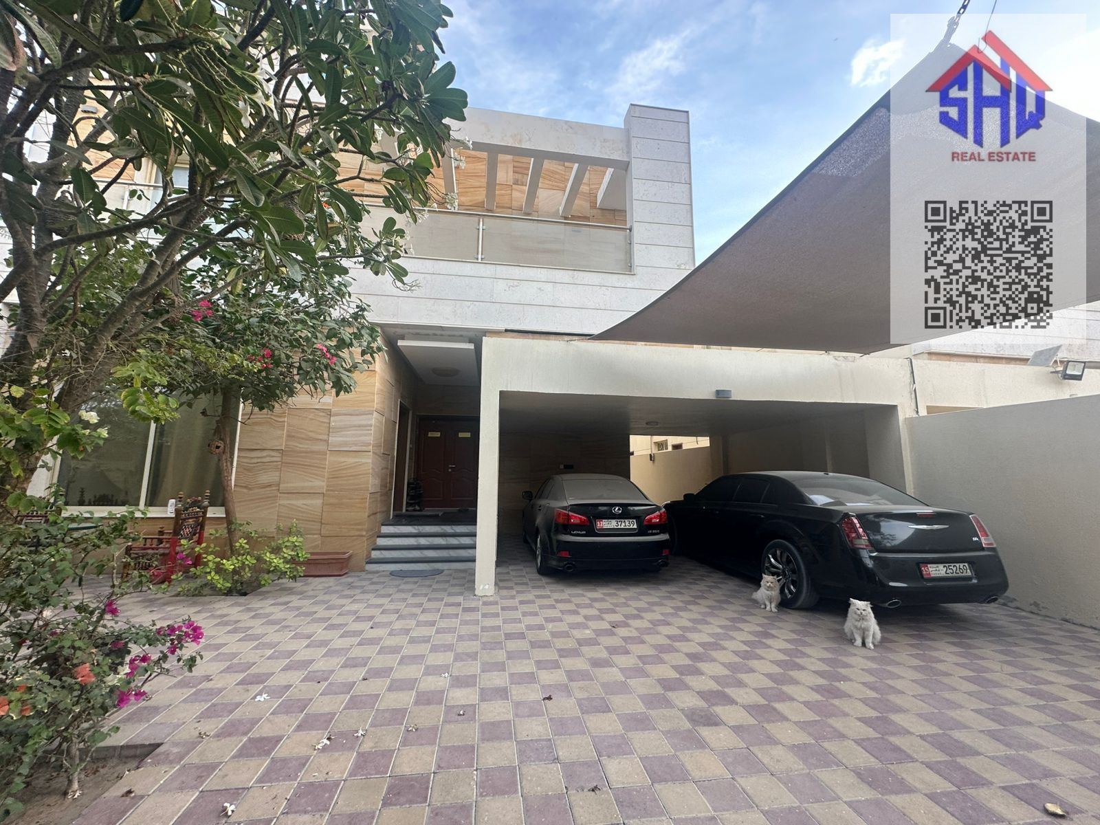 Commercial and residential superdeluxe villa for sale with water and electricity and AC Freehold for all nationalities can by