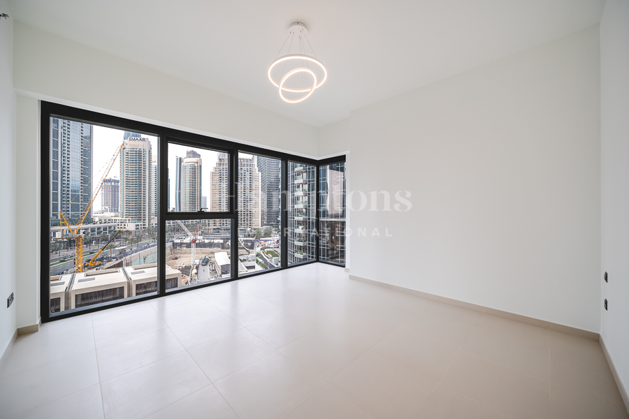 Spacious 2 Bedrooms | Burj View | Large Balcony