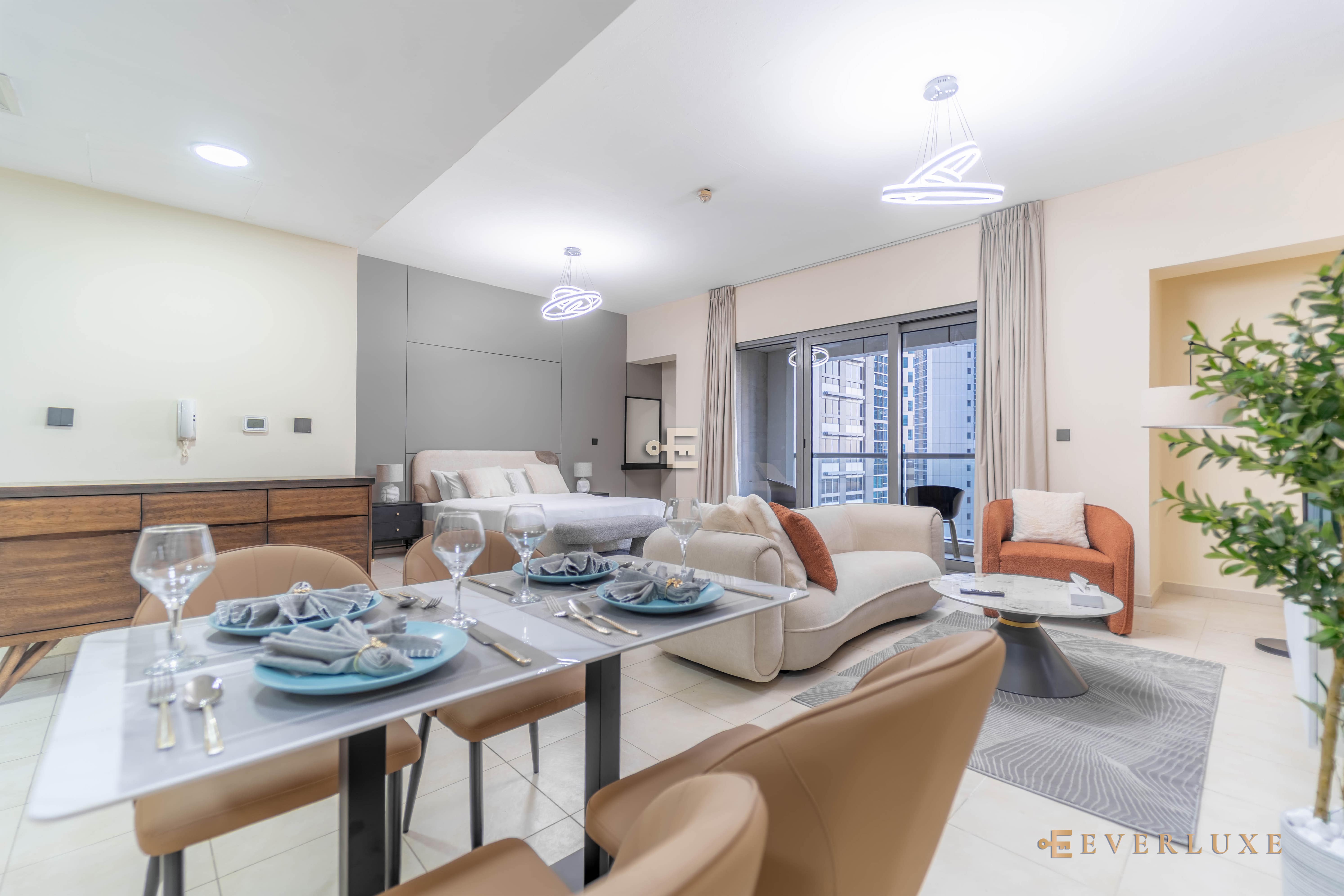 Very Spacious Studio Close to Metro & Mall