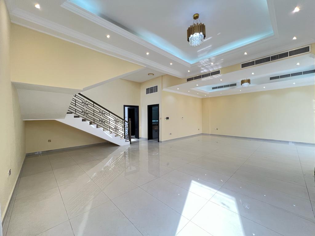 Luxury Like A Brand New Villa 5 Bedroom With Pool Very Cheapest Price