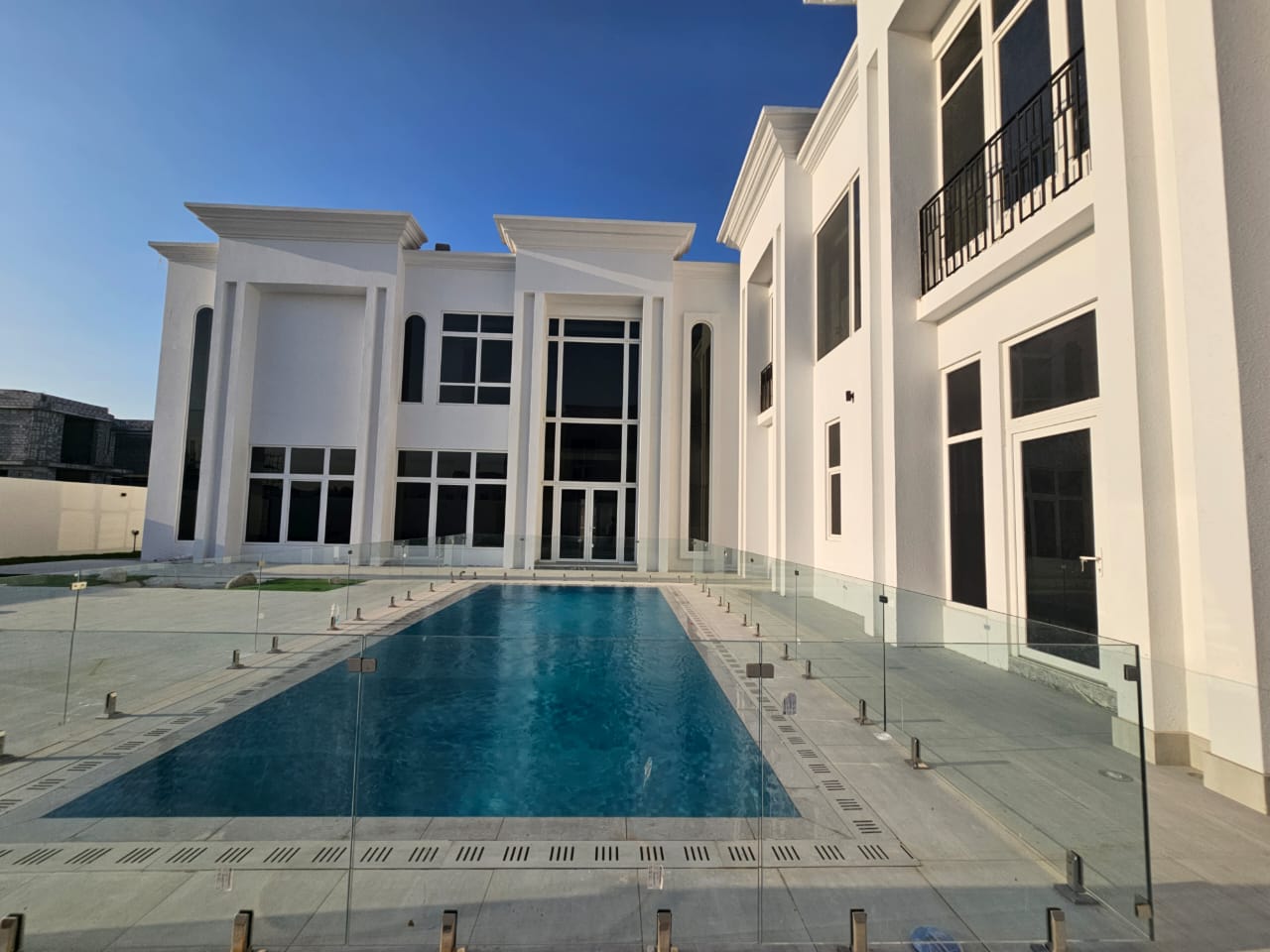 Brand New Spacious 5BR Luxury Villa With Pool.