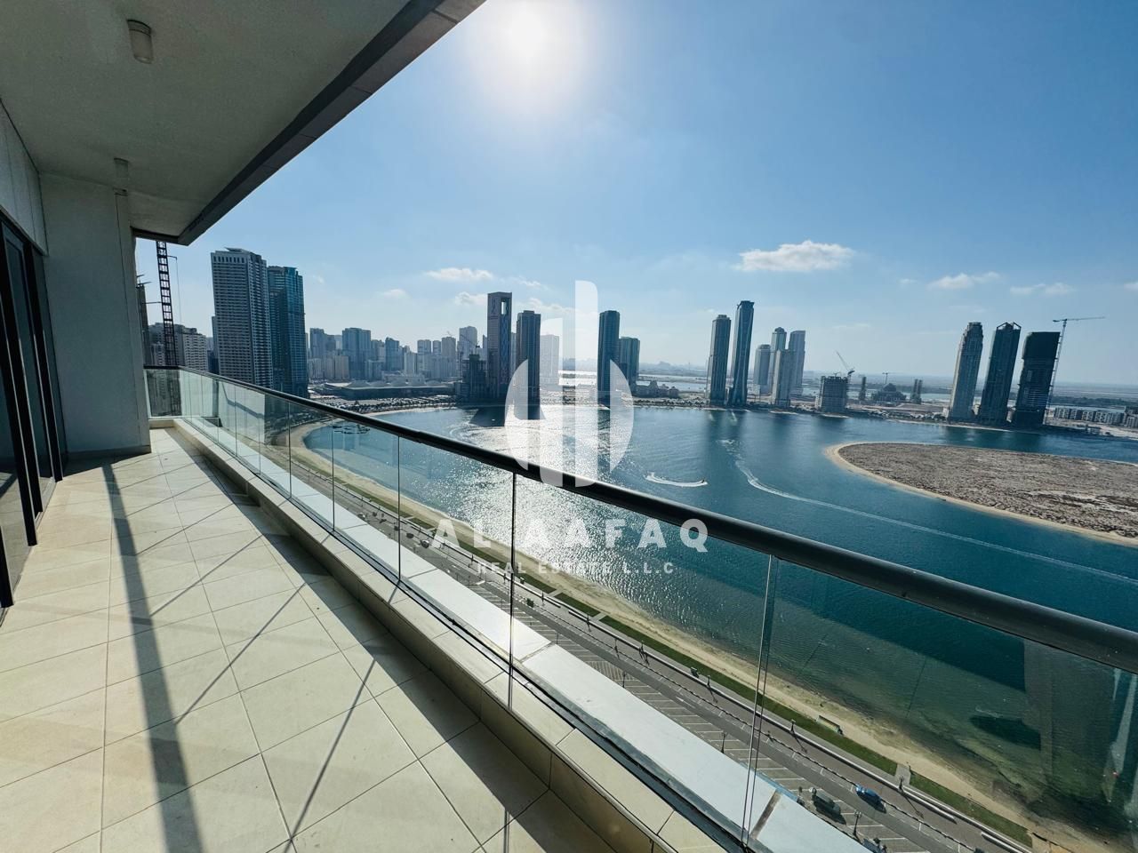 Sea view 3BHK| all Master Bedrooms | Maids Room