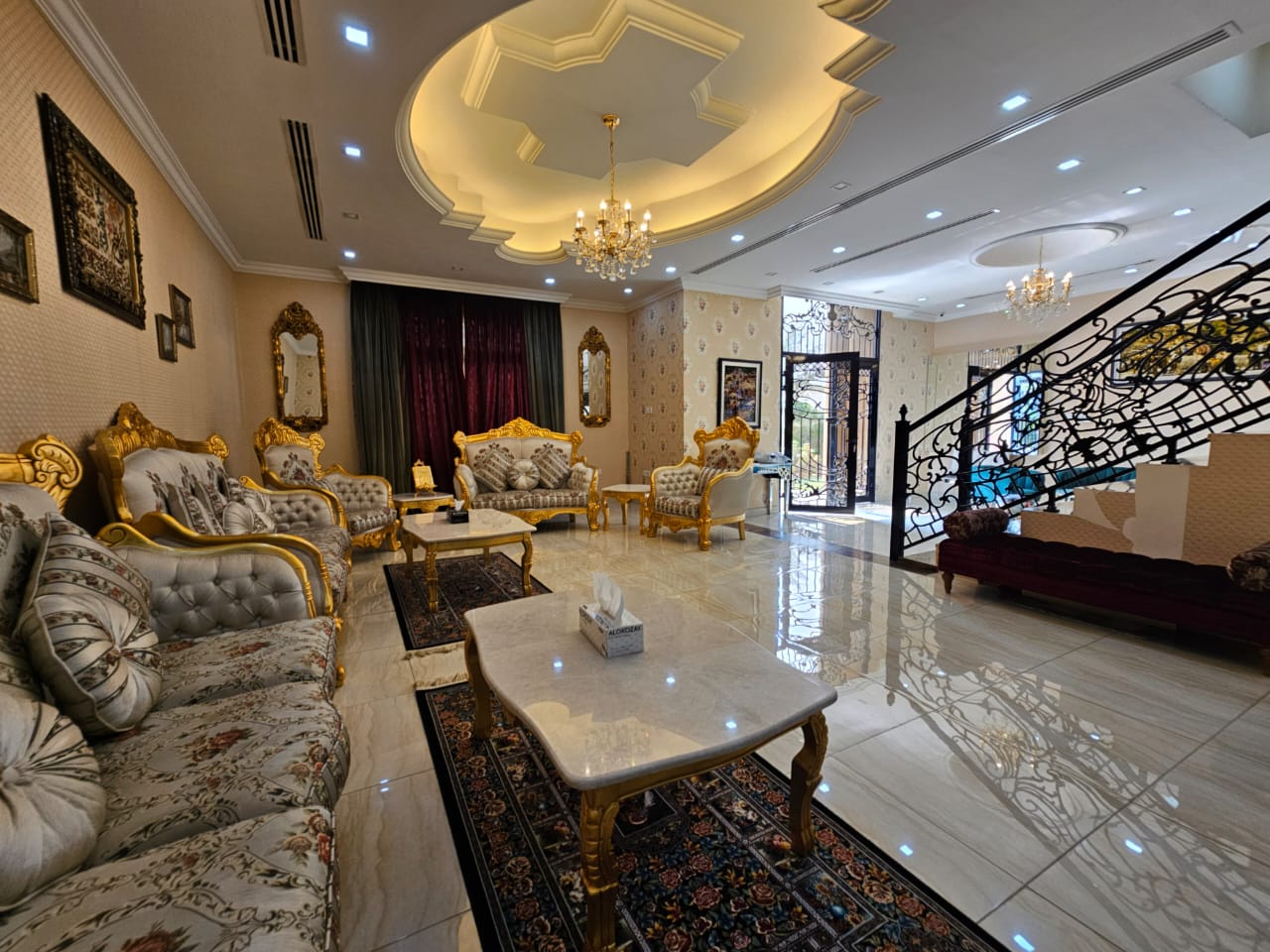 Luxury Furnished 4 BR Villa For Rent | Servants Quarters