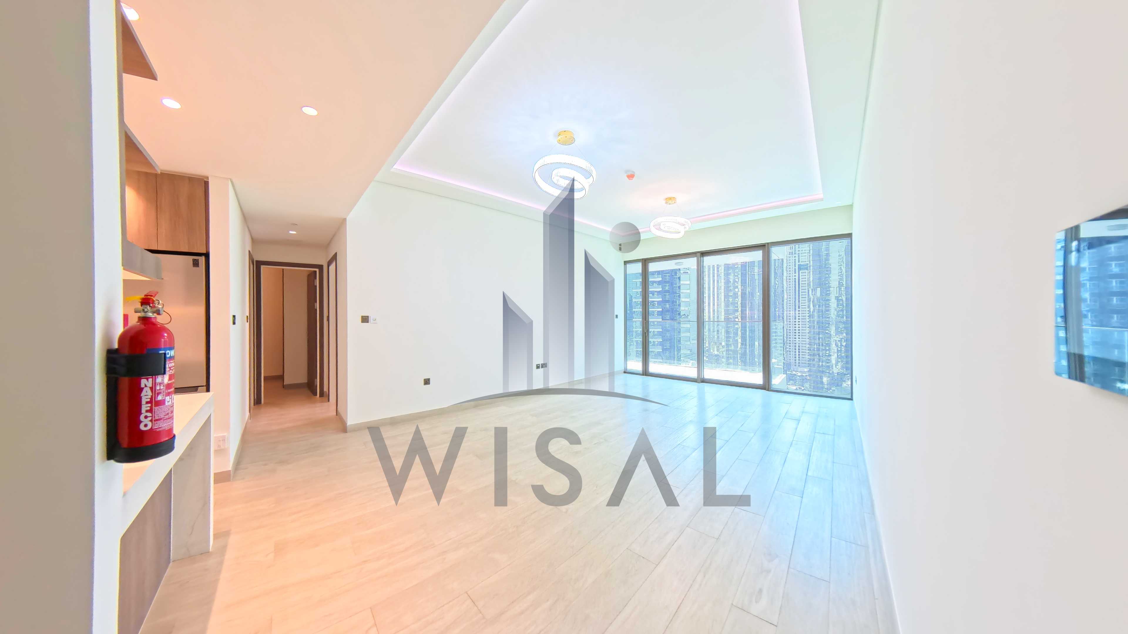 1 BEDROOM + EXTRA ROOM | LAKE VIEW | SMART HOME FEATURES | PRIME LOCATION
