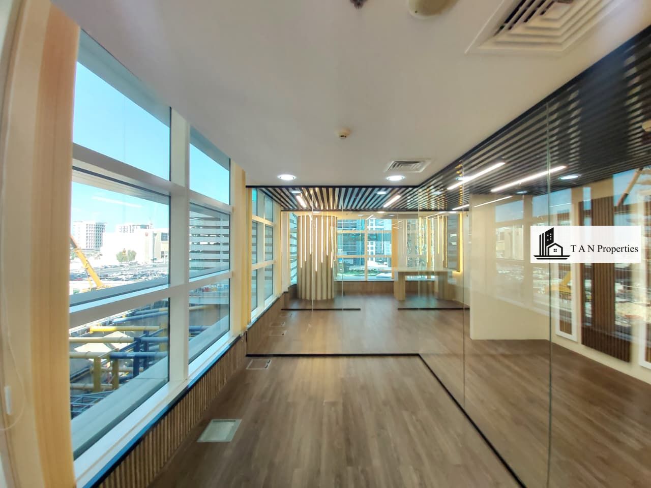 FULLY FITTED | SKYLINE VIEW | NEARBY METRO