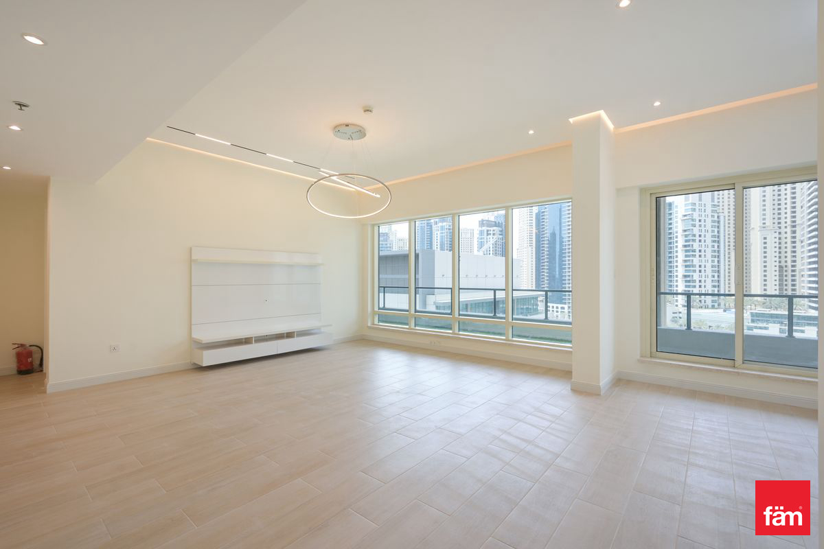 Prime Location | Upgraded 3 Bedroom | Marina view