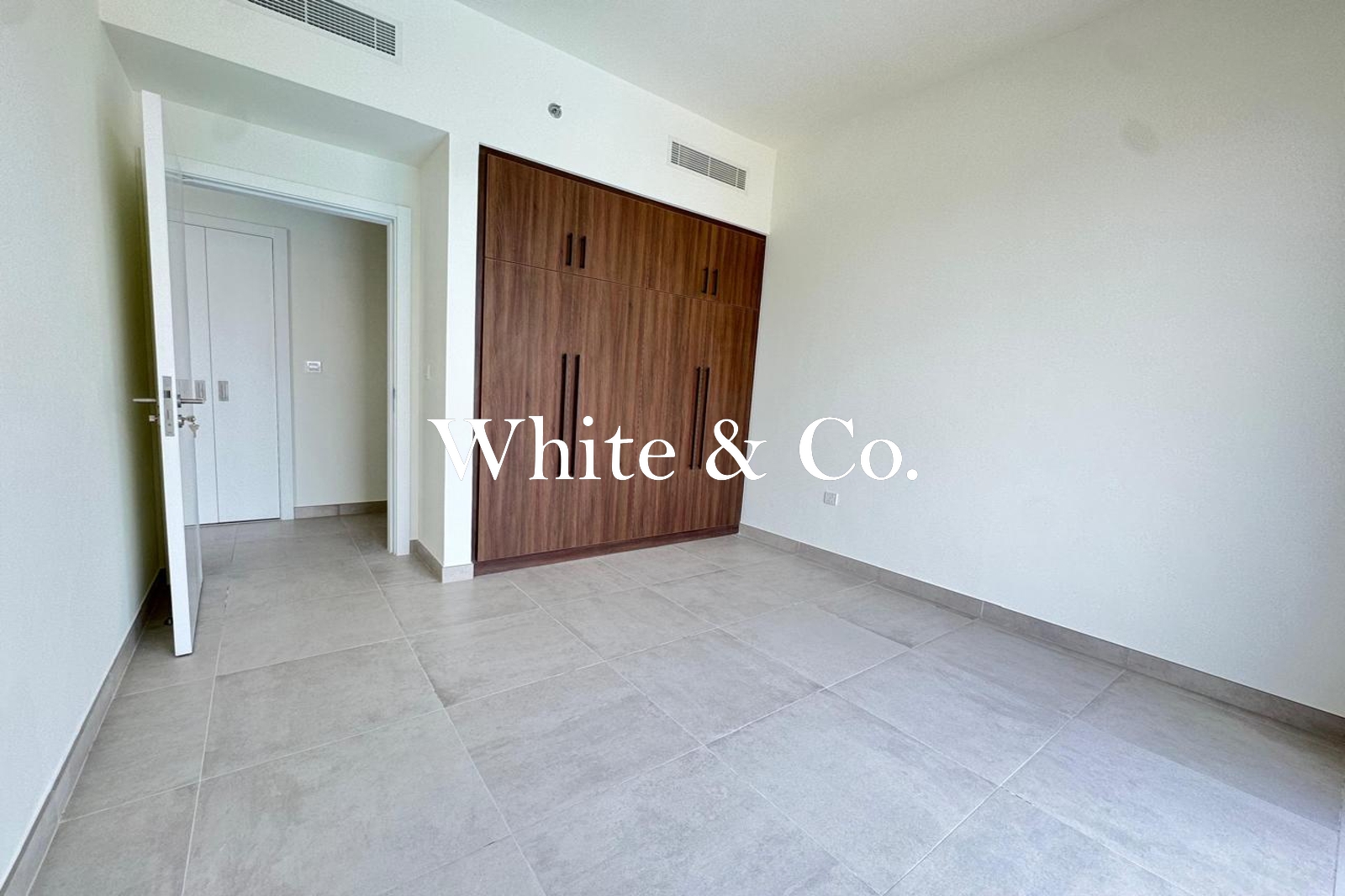 Top Floor Corner | Pool View | 6.47% ROI