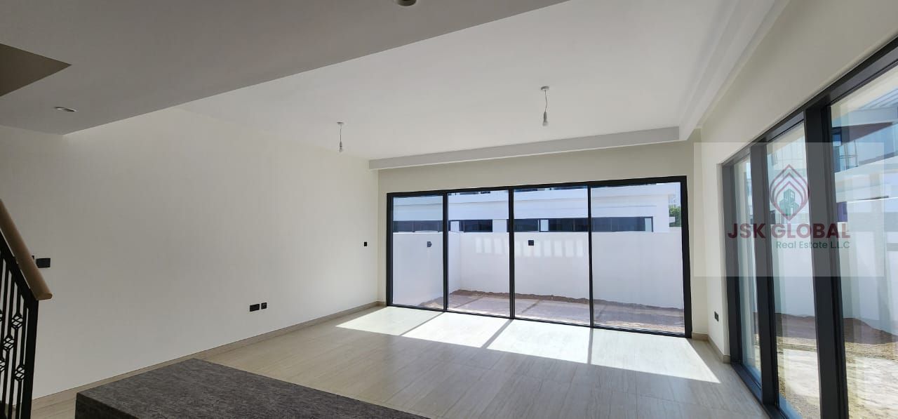 Bright, Open Layout, Elegant Home with Balcony