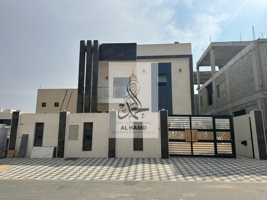 For sale Direct owner Free Hold a new villa with good Quality Finishing 3000Sqft