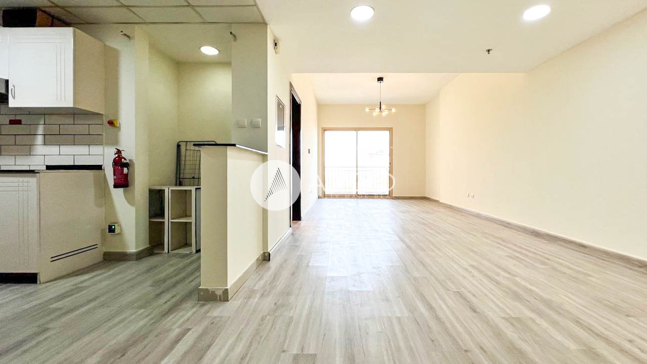 Upgraded 1BHK Semi Close Kitchen with Balcony , High ROI
