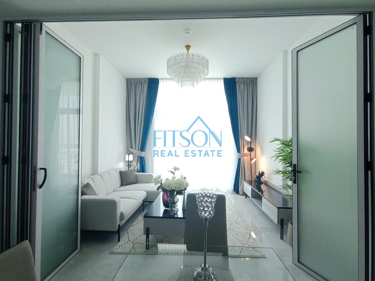 FULLY FURNISHED | NEARBY METRO | VILLA VIEW