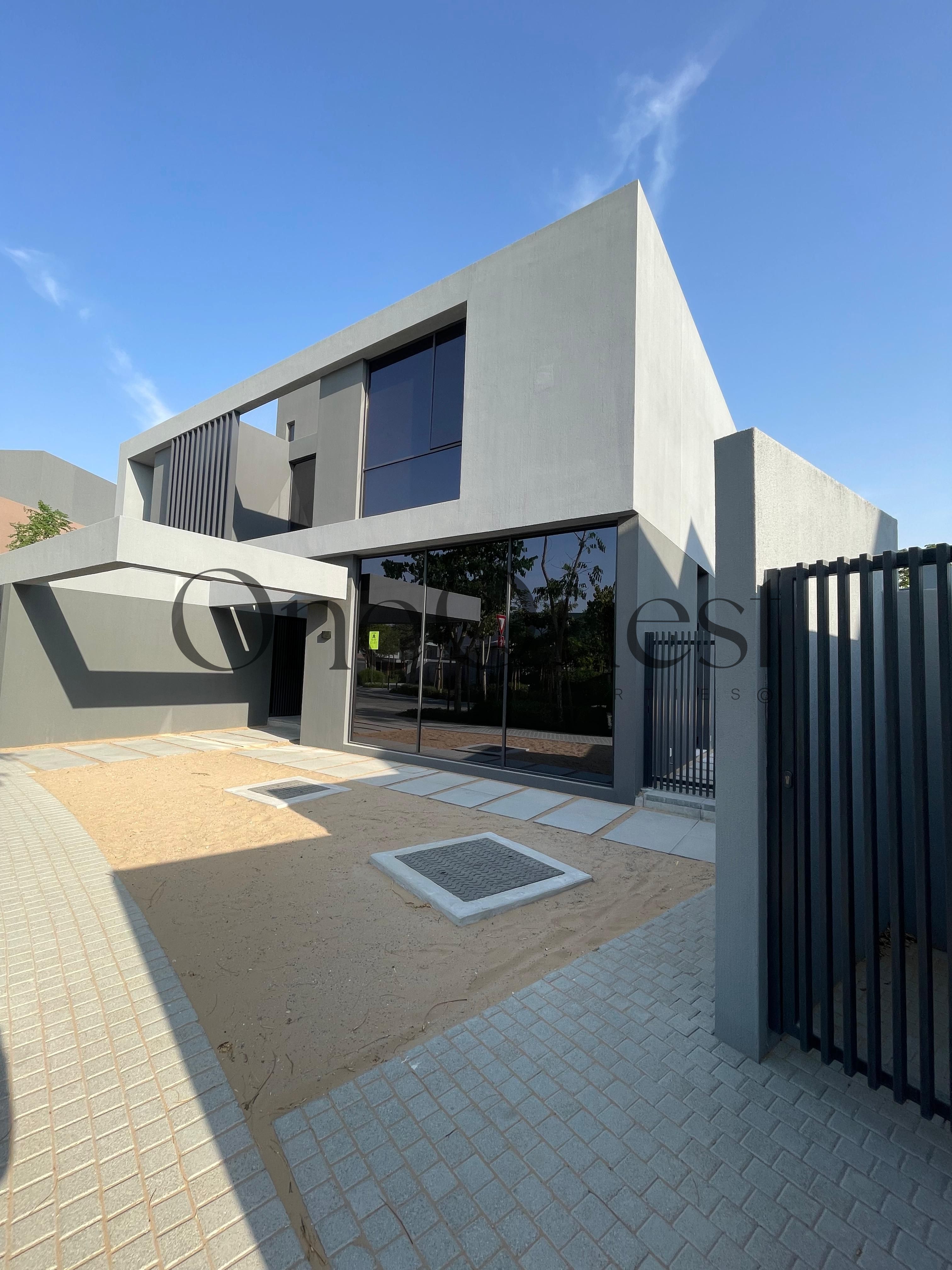 5 BR | SINATURE VILLA | FREEHOLD | CORNER
