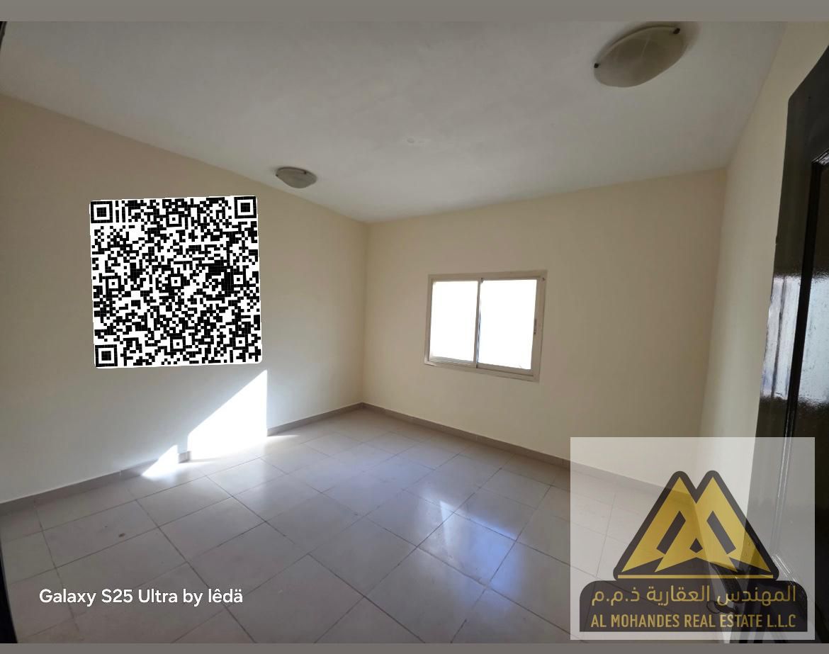 A spacious apartment featuring 3 bathrooms, a master bedroom, and a balcony with an open view