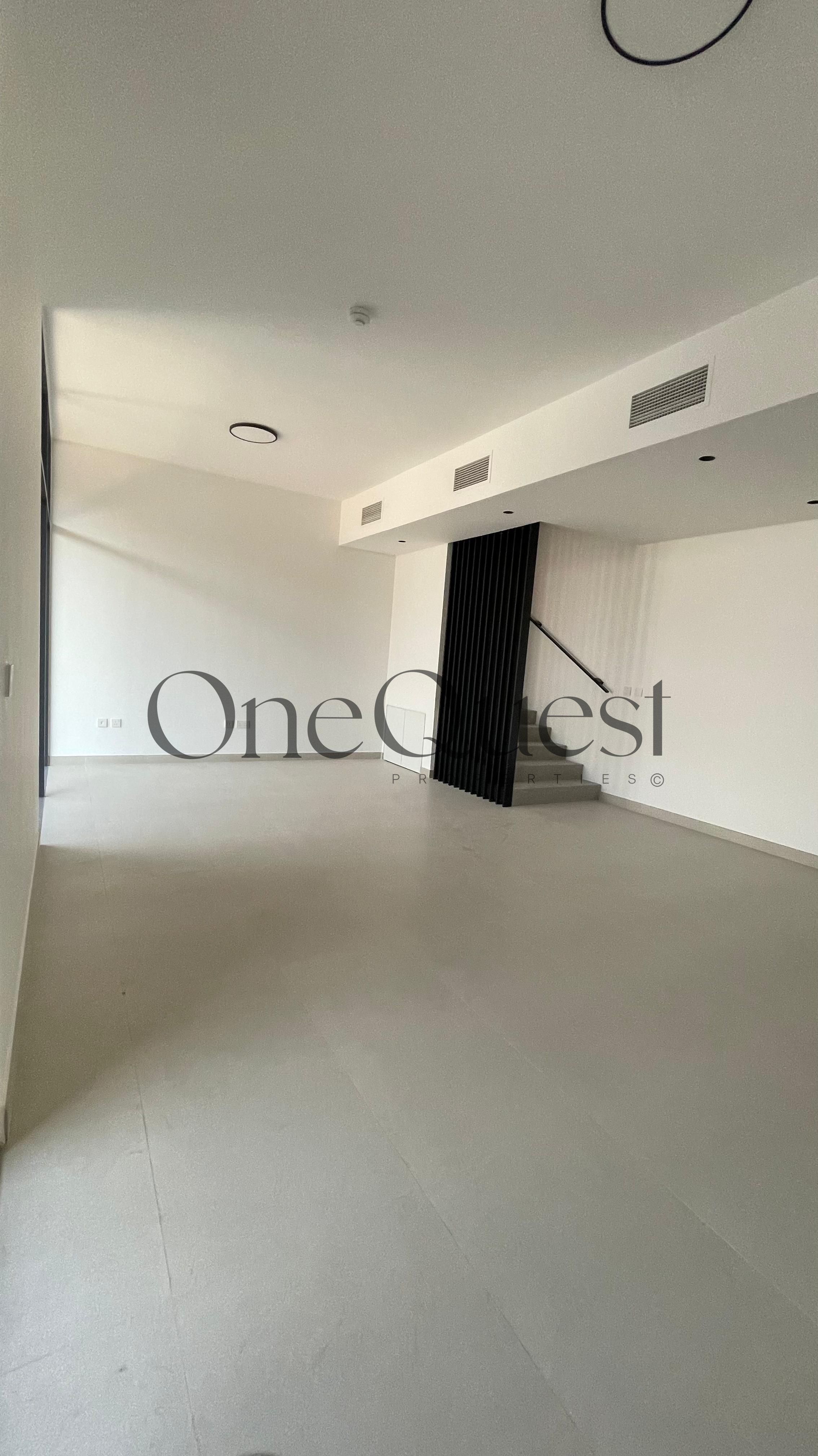4 BR + MAID | FREEHOLD | READY | GARDEN BACK