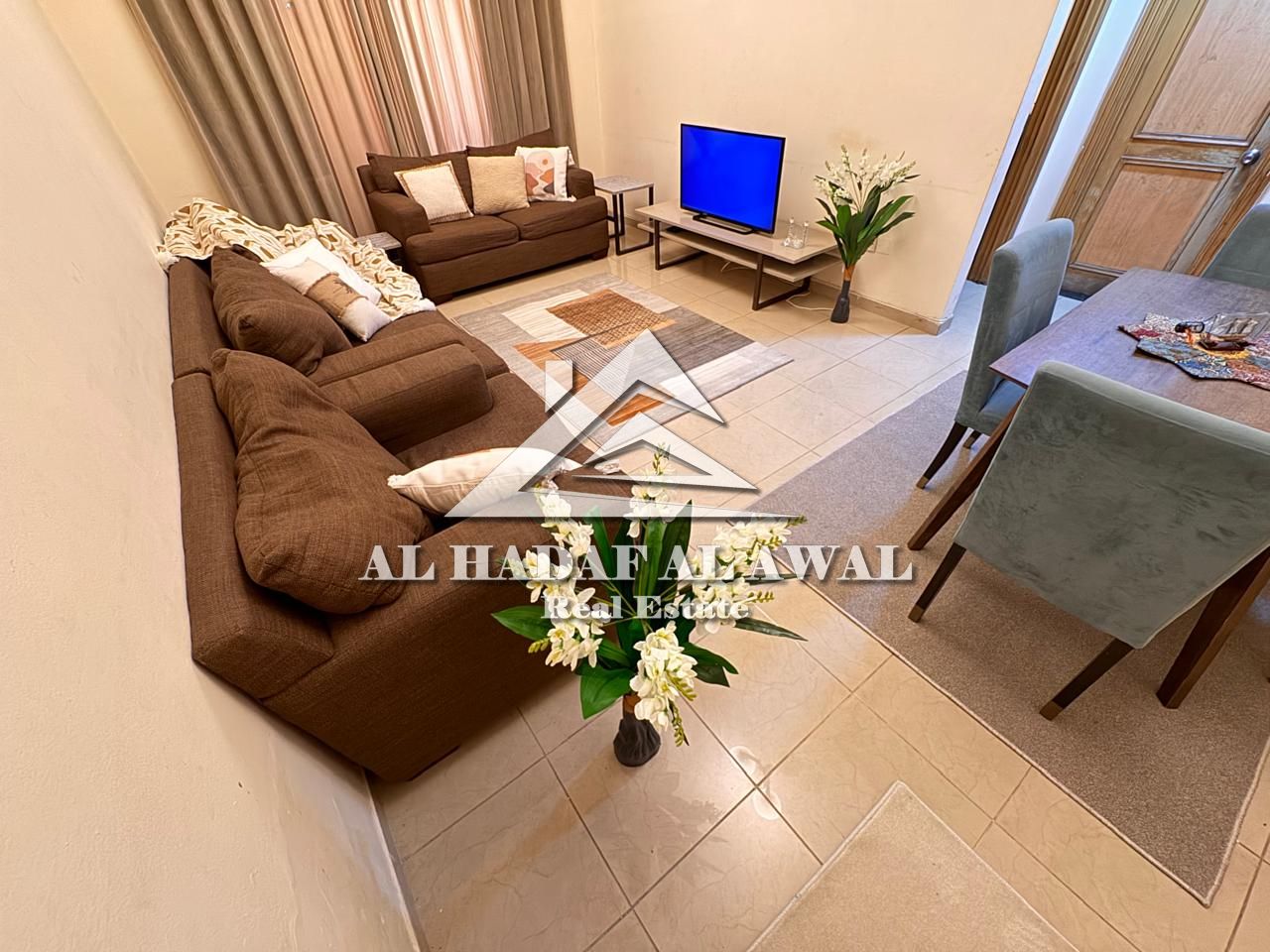 For monthly rent, a room and a hall in Al qasimyah area with free internet