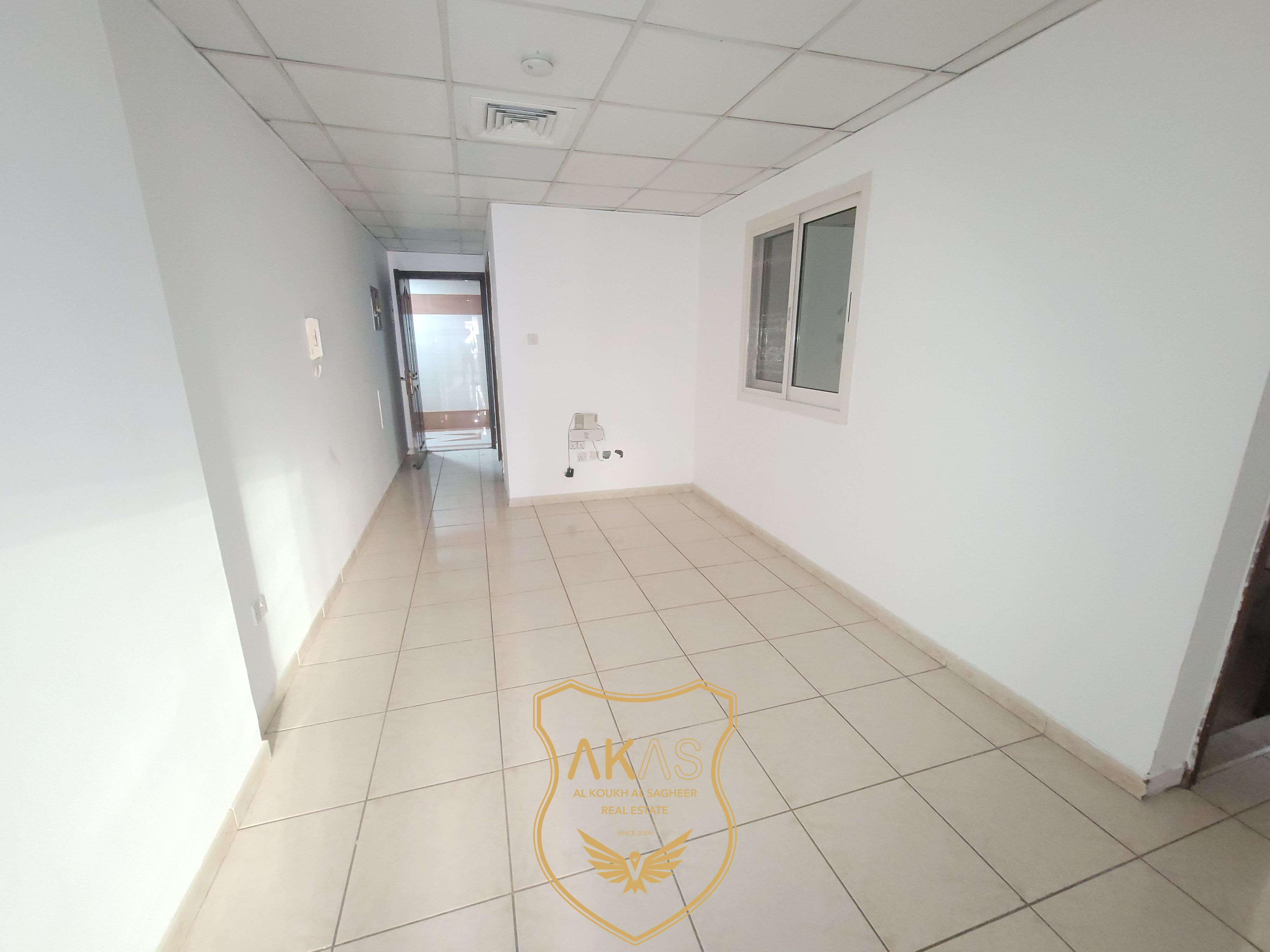 2BHK Apartment l Ready To Move l Family Building l Big Balcony l Central Ac and Gas