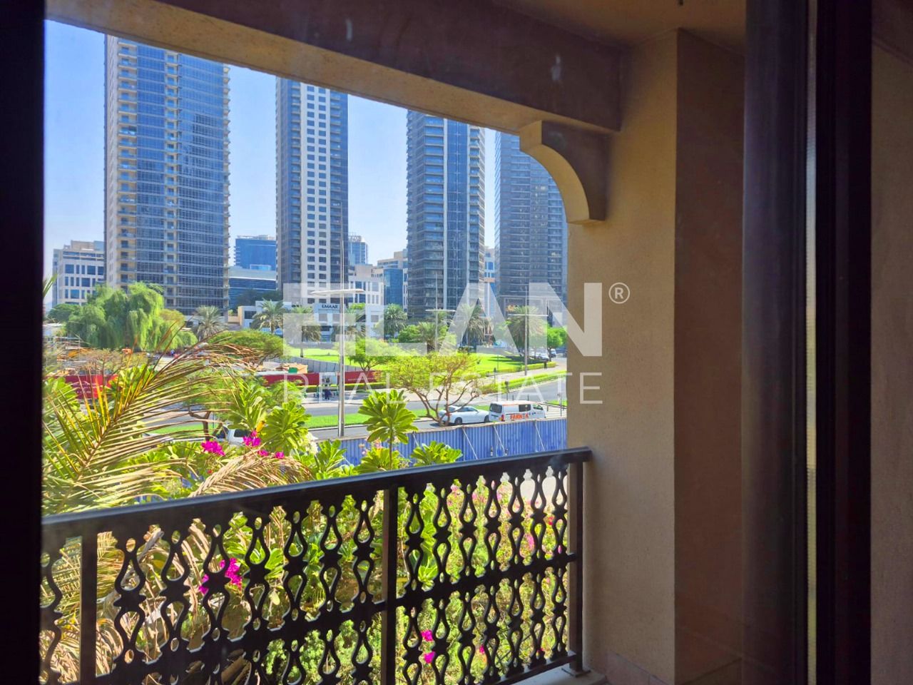 Unfurnished | 1 BR + Study | Move In Ready