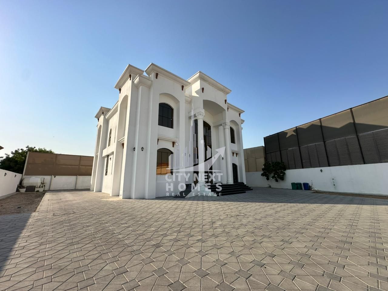 Beautiful 6 bedrooms Villa | Majlis | Furnished