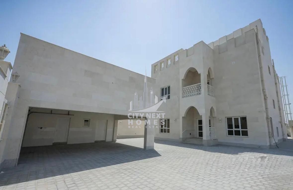 Modern 6BR | Maids | Swimming Pool | Stone finish