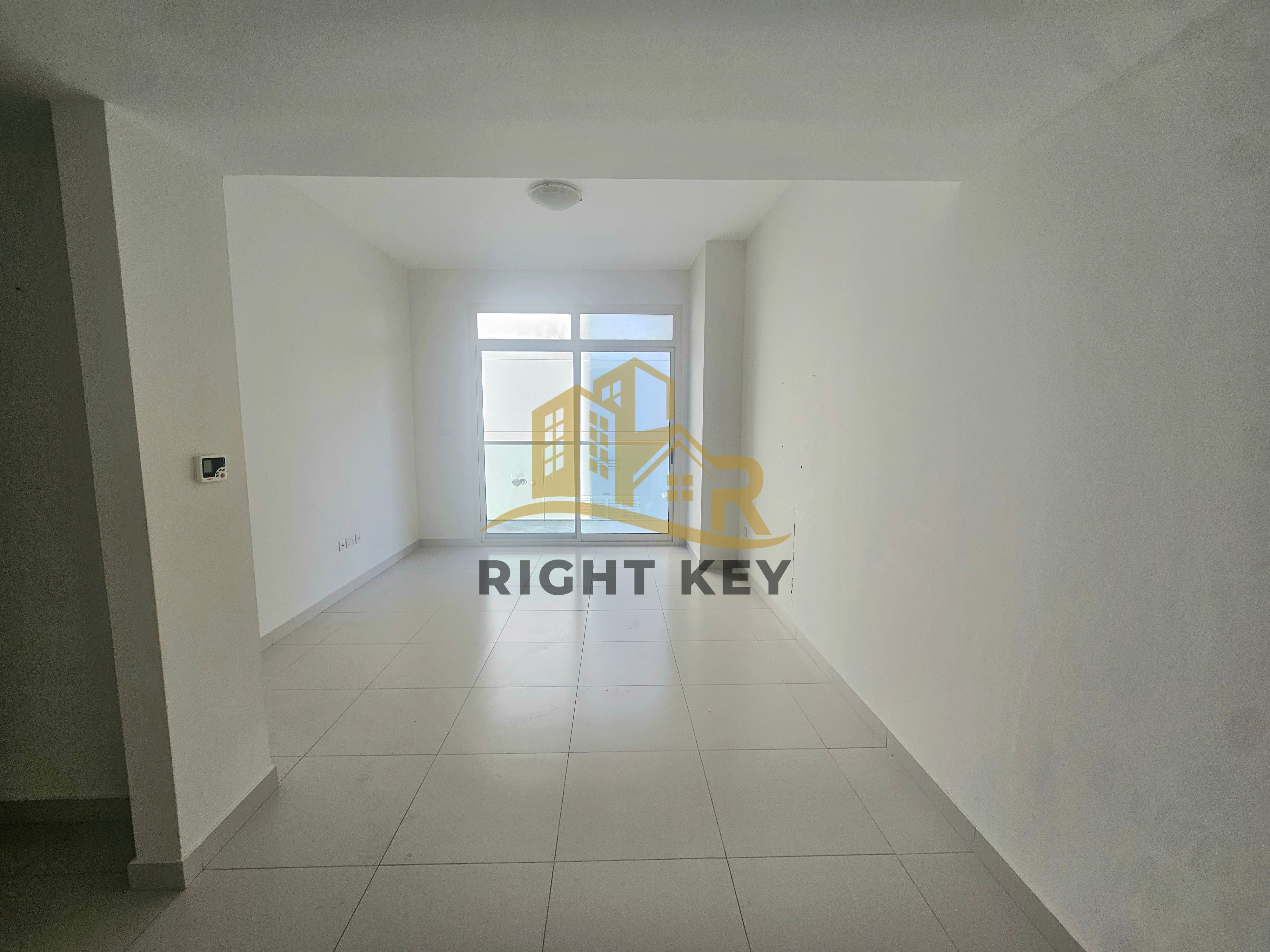 LOWER PRICE/ CLOSED KITCHEN/ 2BHK/ 90K