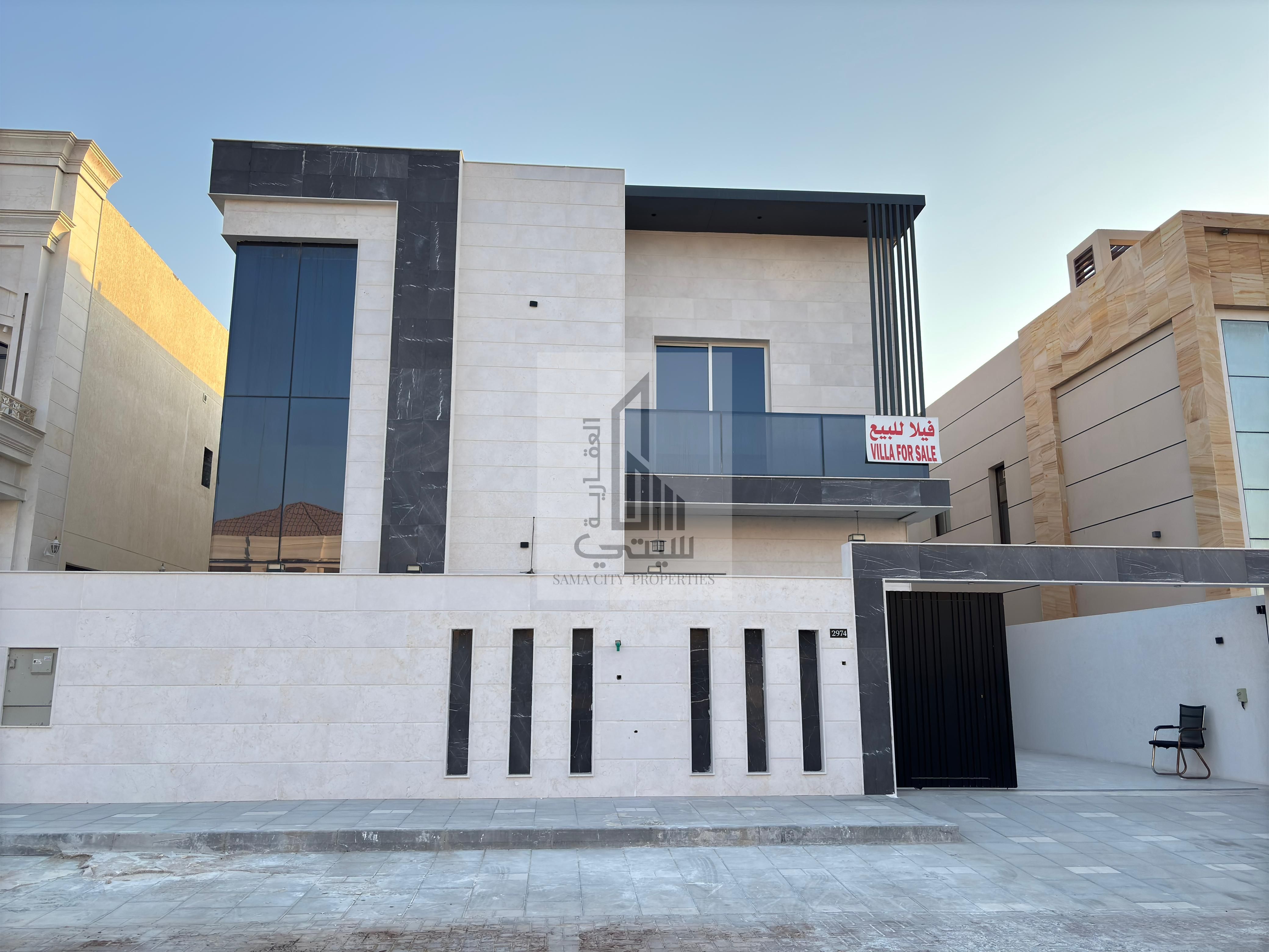 Luxury villa with no annual fees, freehold