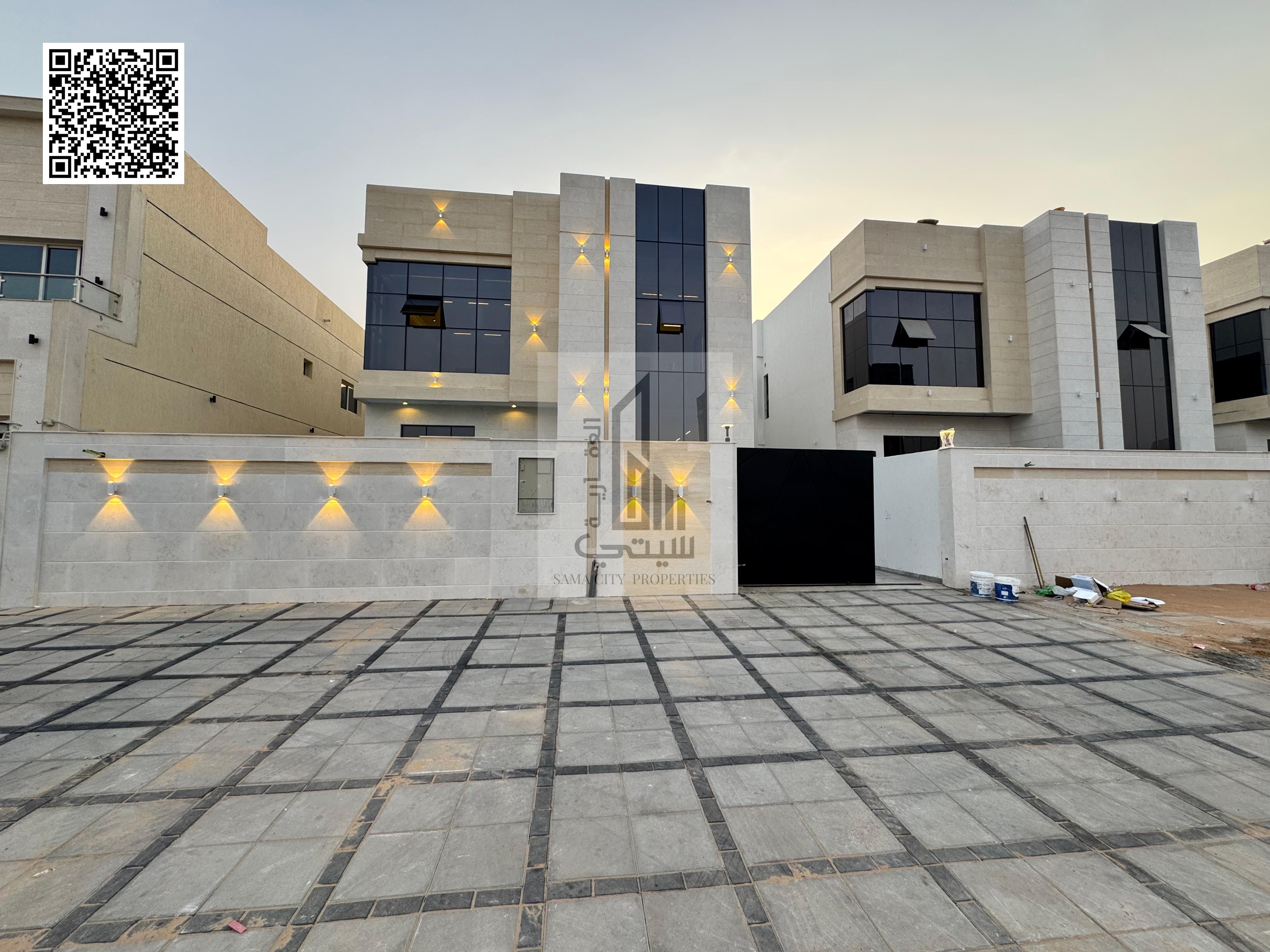 Luxury 5-Bedroom Villa with Prep Kitchen and Central AC