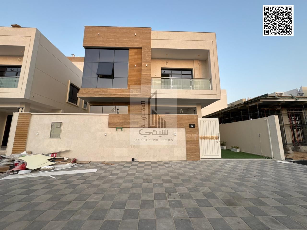 Luxury 6-bedroom villa with rooftop in Al Zahia Ajman
