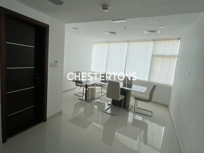 NO AGENT | 2 Parking Spaces | Versatile Layout