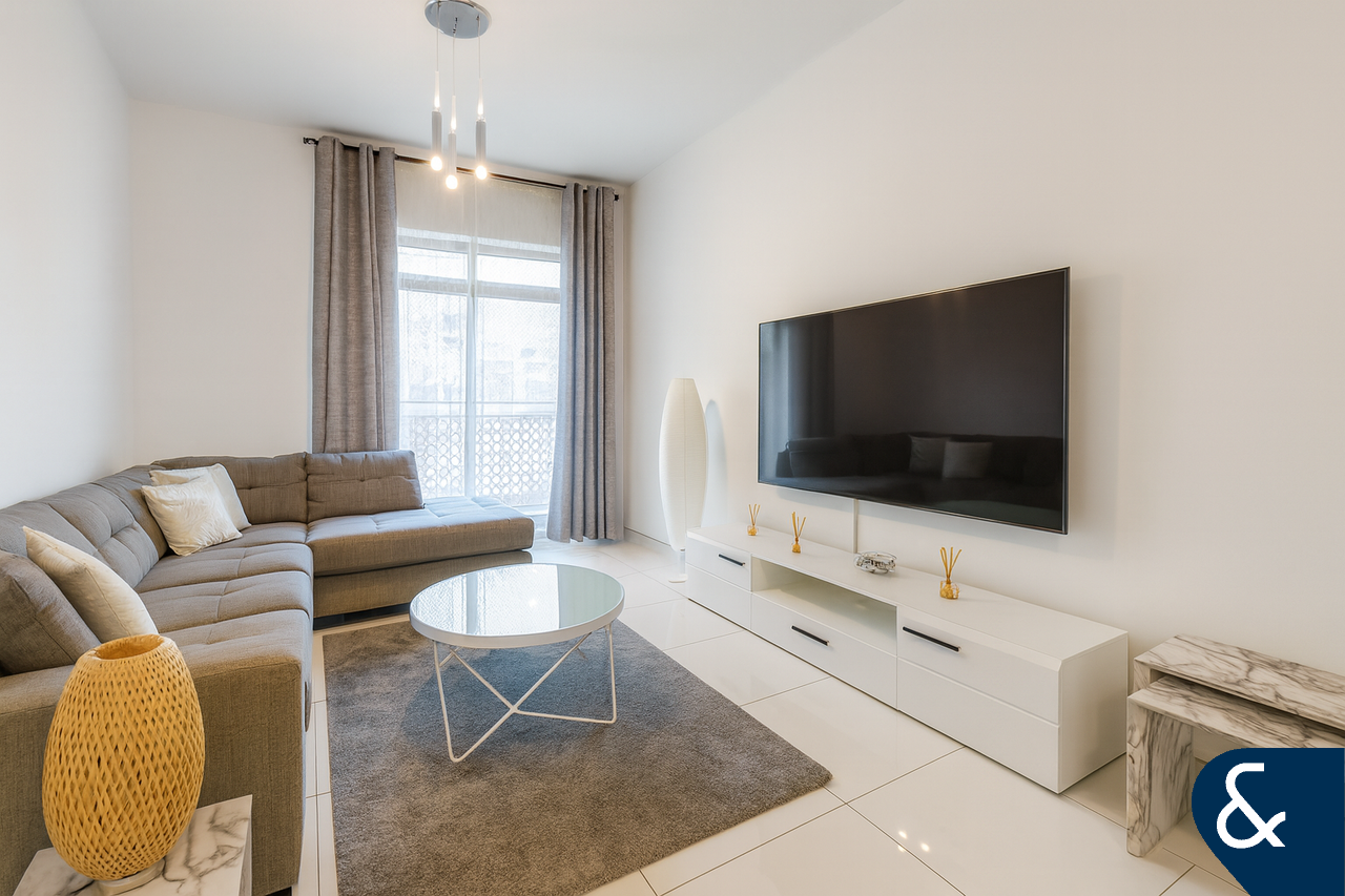 1 Bedroom 2 Bath | Furnished | Balcony