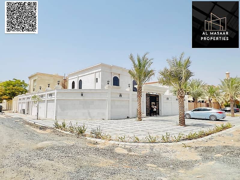 For sale: Corner villa on two streets, 6200 sq ft, two floors, includes electricity, water, and air conditioning, high-end finishes.