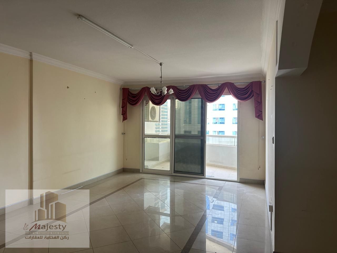 Apartment for sale with 3 bedrooms and a living room in Al Majaz 3, Al Qasba area, Sharjah Emirate, with a sea view, area of 2,600 sq. ft.