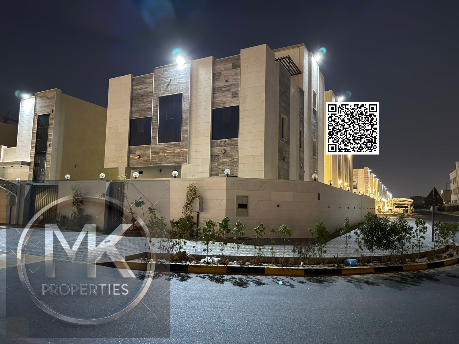 THE PRIME LOCATION 2 SIDE CORNER LUXURIOUS DESIGN G+2 VILLA IN AMERAH.
