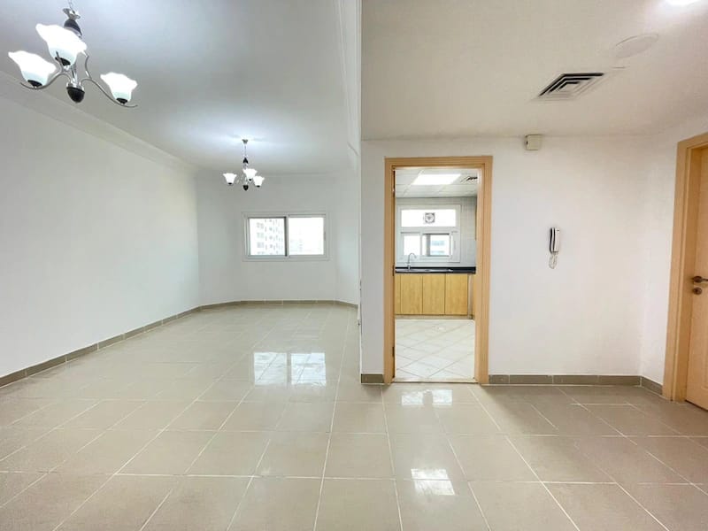 1bhk Very luxury apartment with wardrobe with balcony with 1 master Badroom big big room