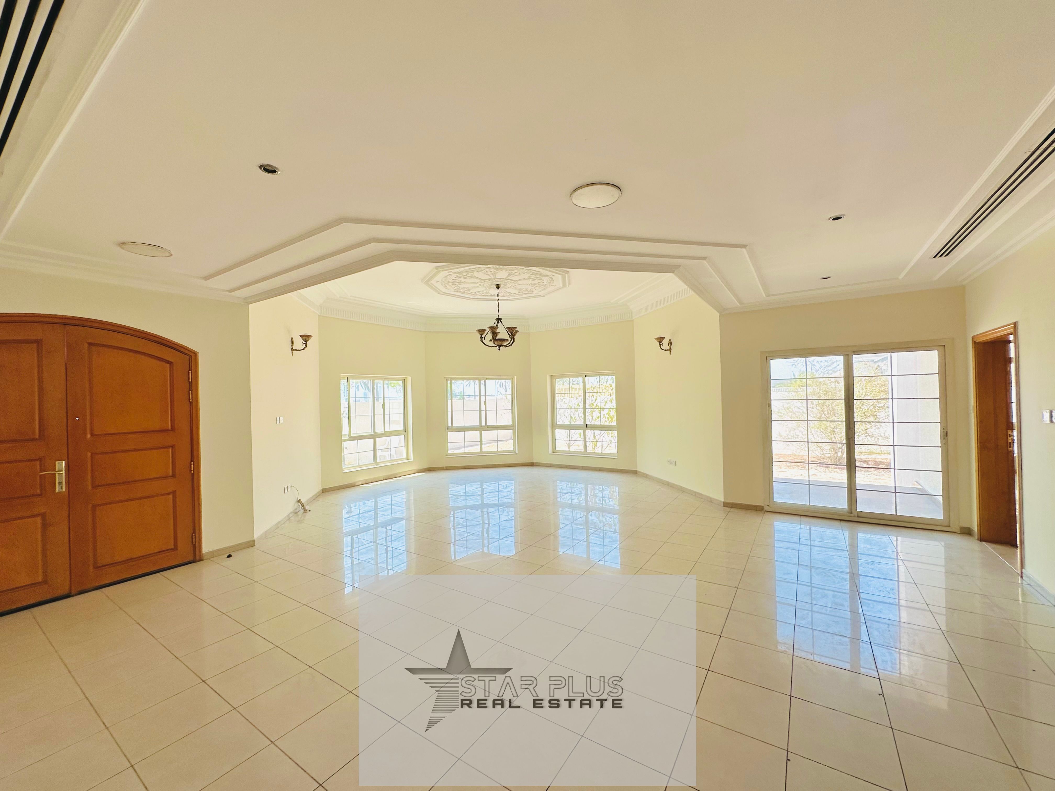 !! PRIME LOCATION !! A PERFECT INDEPENDENT VILLA FOR FAMILY !!