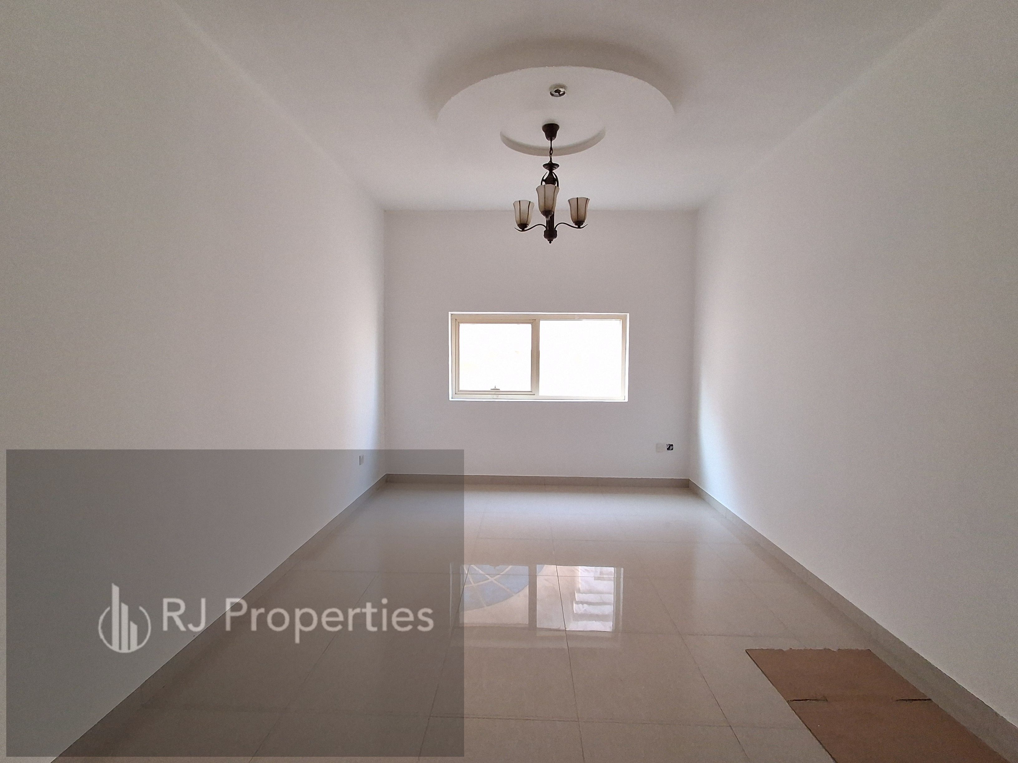 New family building - 1 BR apartment - bright - spacious - Free coverd parking - easy access for Dubai