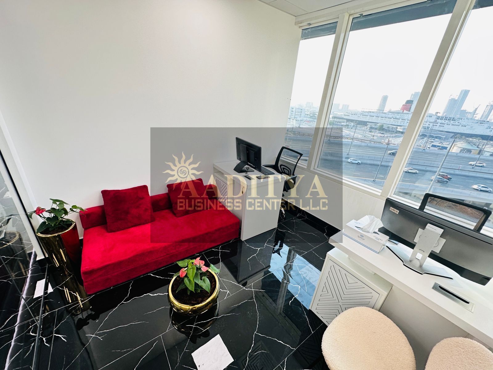 Your Ideal Office Space Awaits-Seize the Opportunity! |Office for rent in Bank Street