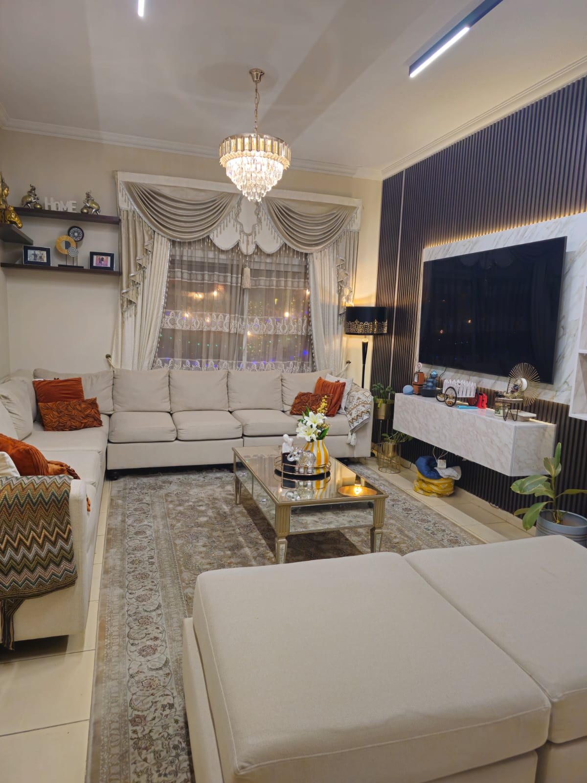 3BHK HAVING 2956 SQFT SIZE | HUGE TERRACE PLUS 3 BALCONIES