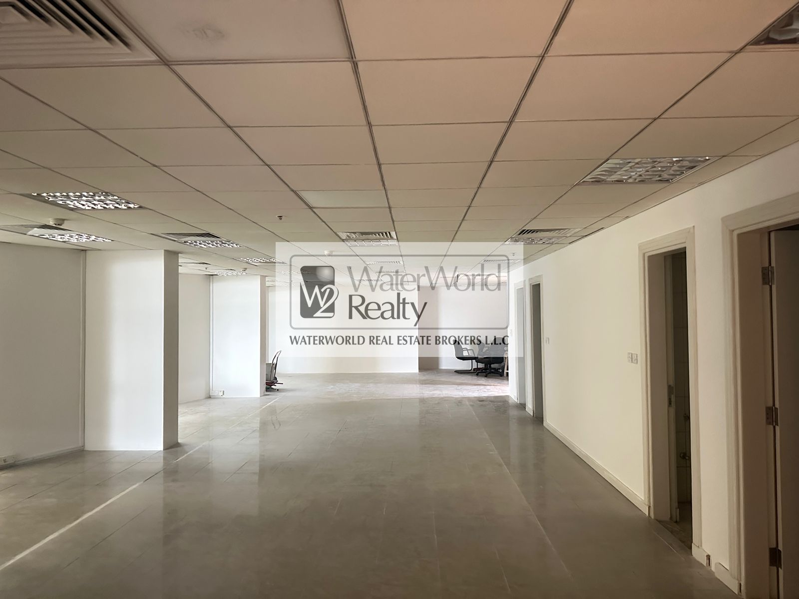 Unfurnished Office | 5-Star Commercial Hotel