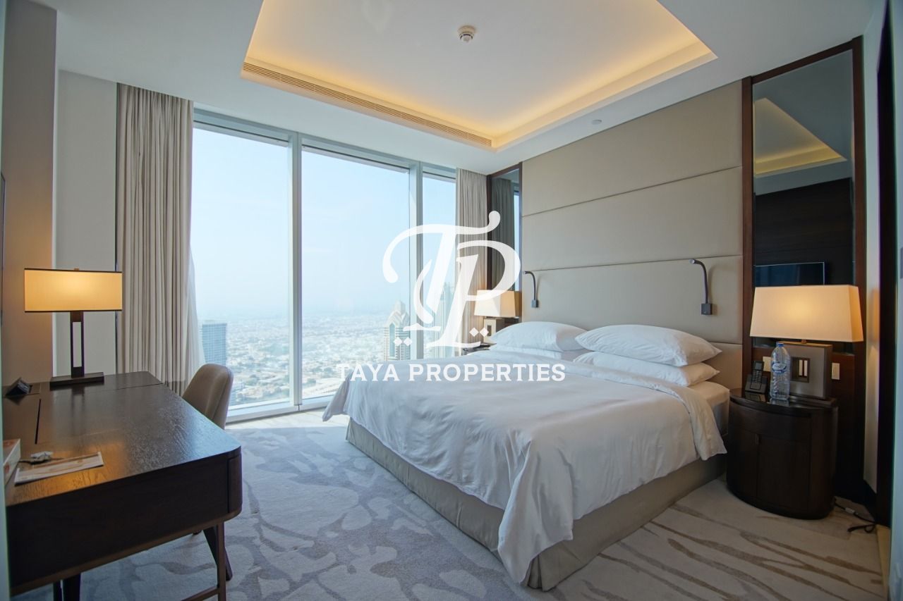 Skyline Views | Top Floor Unit | Vacant | Luxury