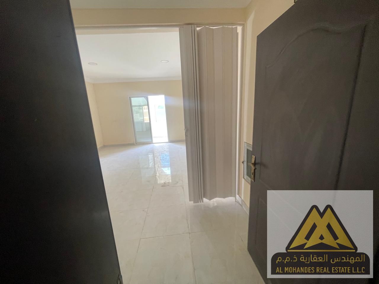 First tenant | Good size | Air conditioning | Balcony | Prime location