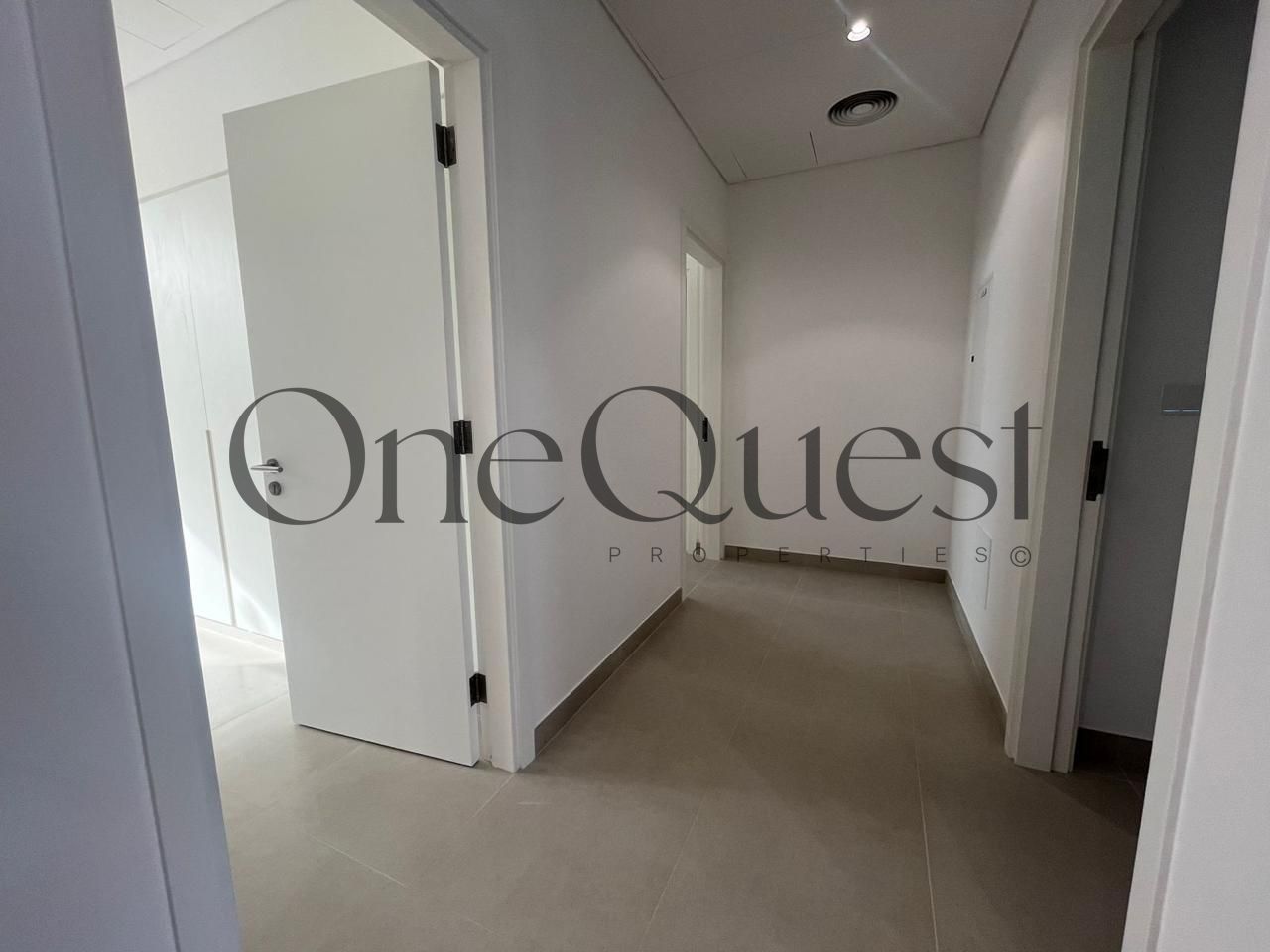 3 BR CORNER | FREEHOLD | READY