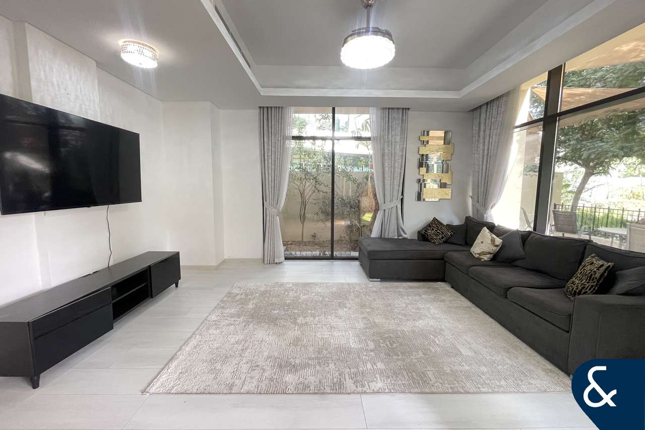 Large Plot | Furnish/Unfurnish | Park Backing