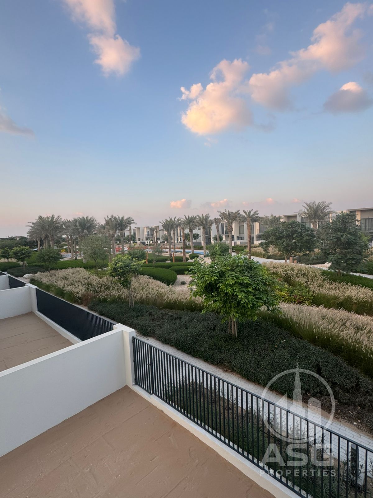 Bold Style/ Prime location / Brand New