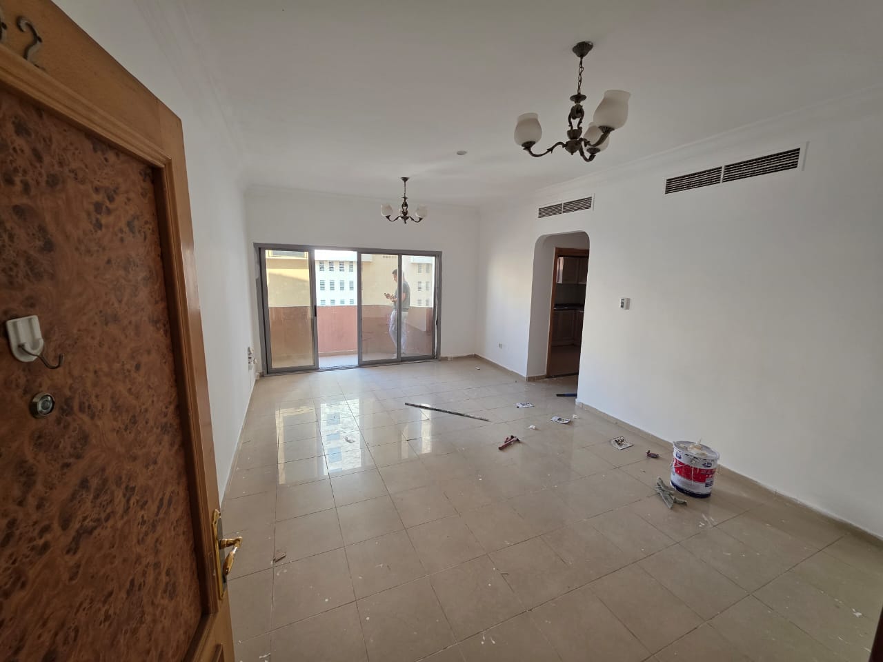 Two-bedroom apartment with a spacious balcony, open view, wide spaces, prime location, flexible payment options, and close to all services.