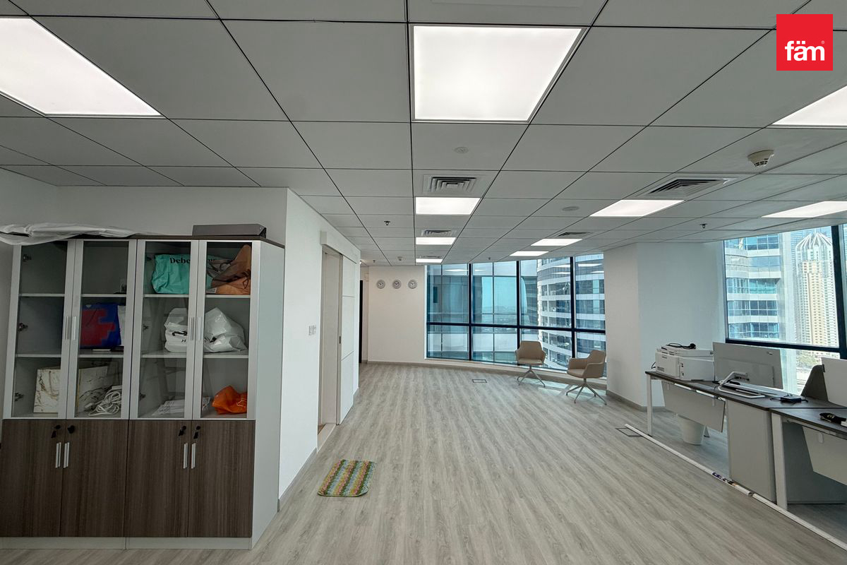 FITTED OUT | VACANT UNIT | FURNISHED