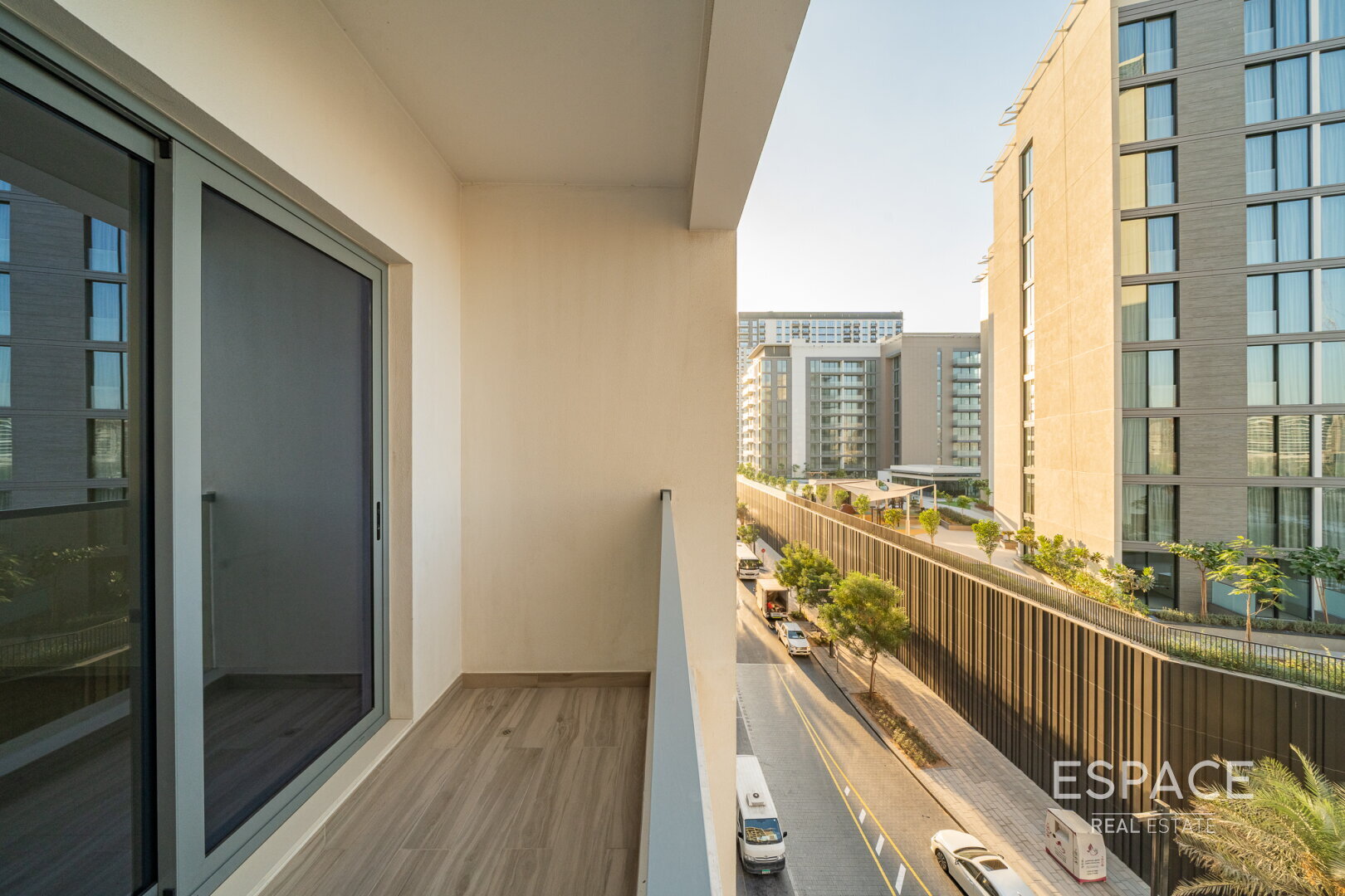 Corner Unit | Vacant | 2 Bedrooms